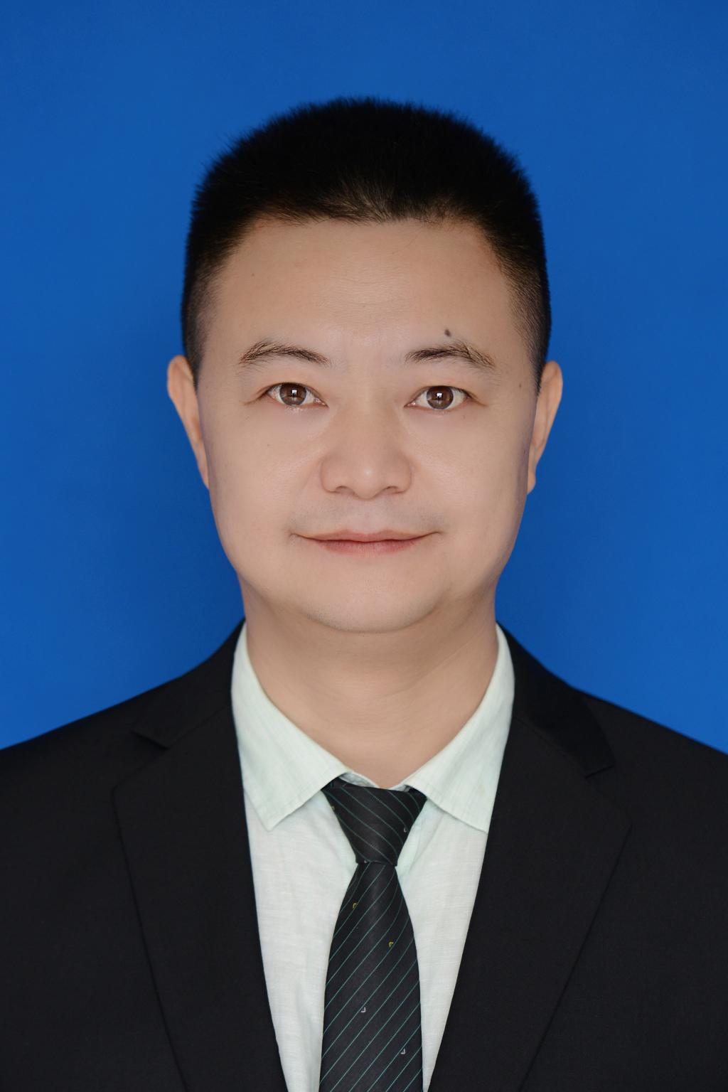 365英国上市集团