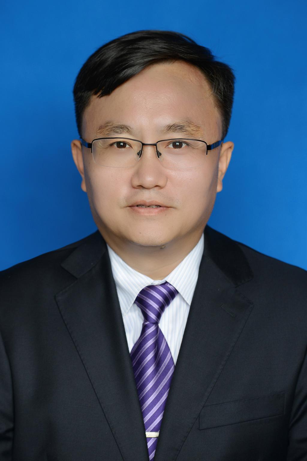 365英国上市集团