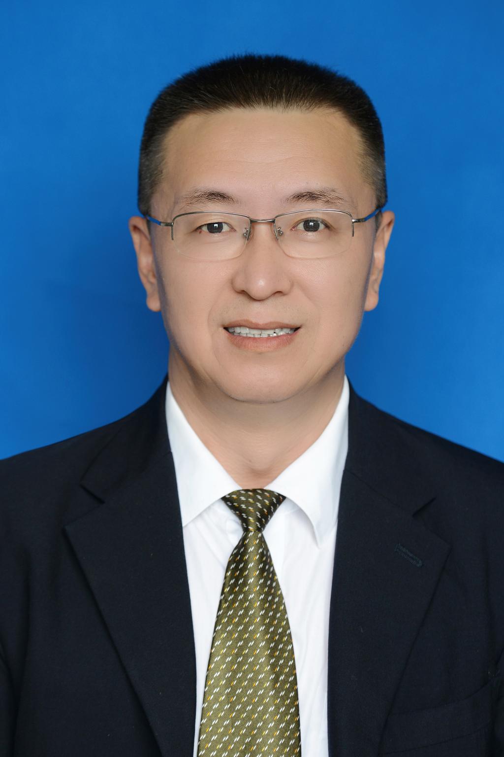 365英国上市集团