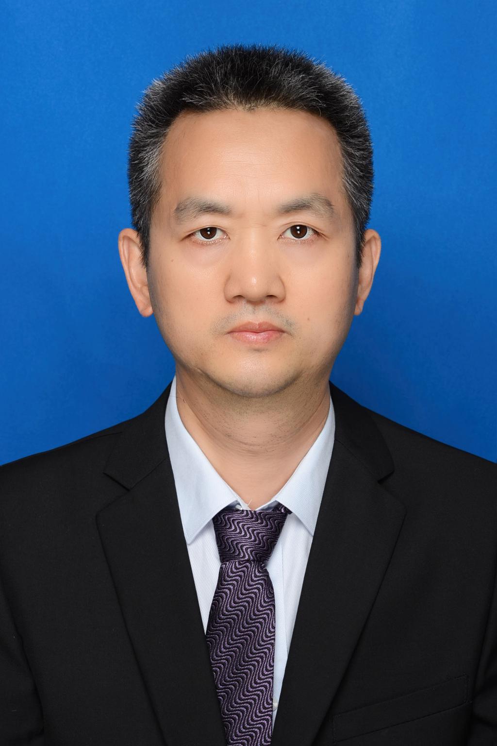 365英国上市集团