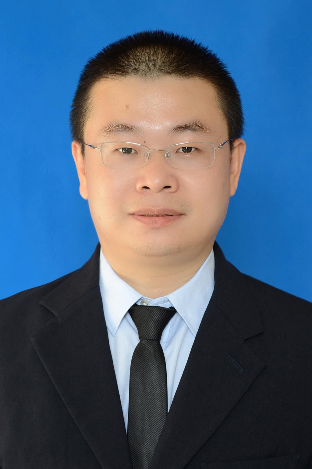 365英国上市集团