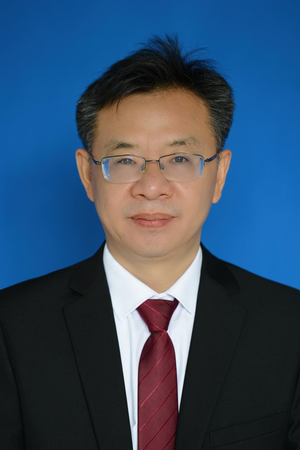 365英国上市集团