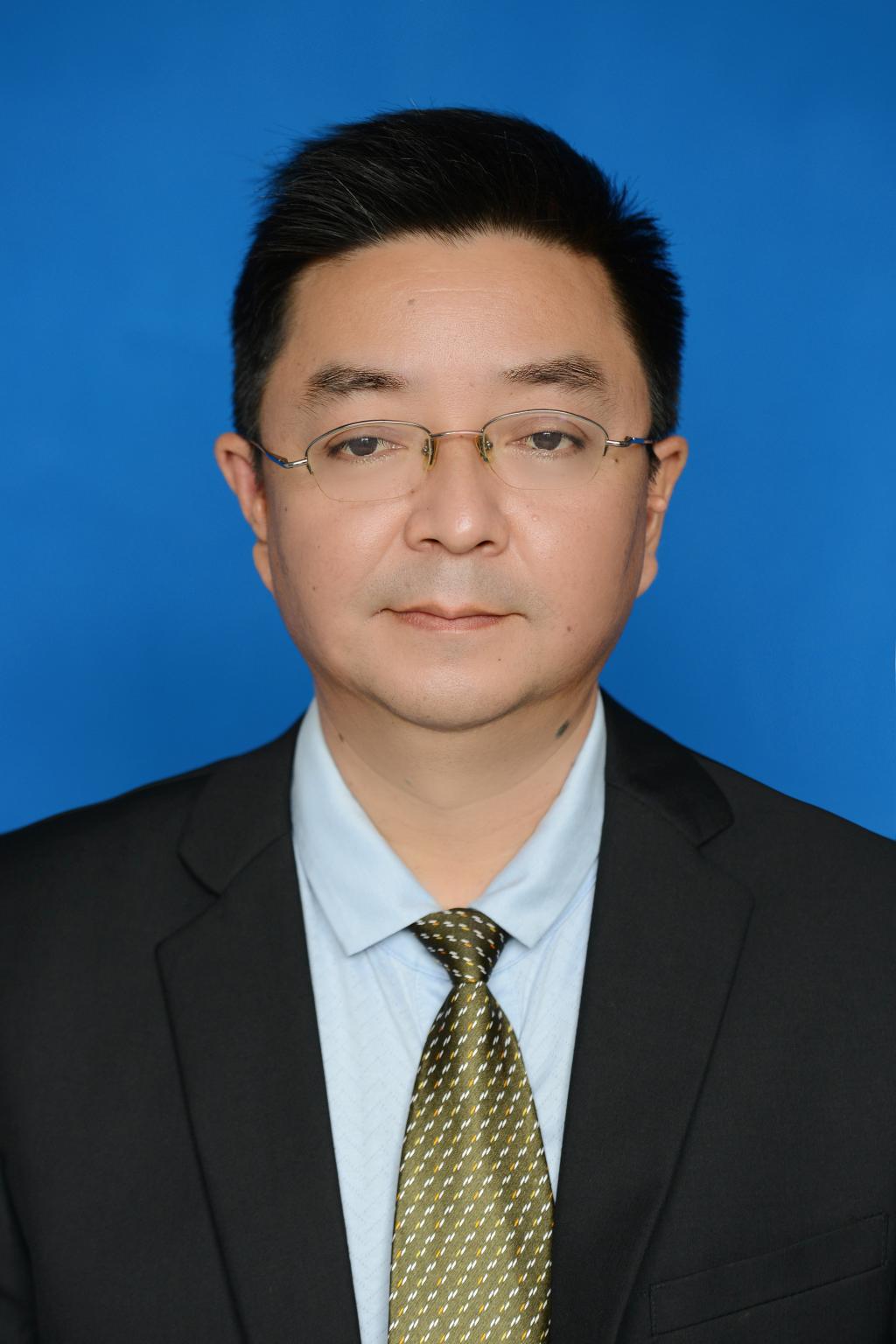 365英国上市集团