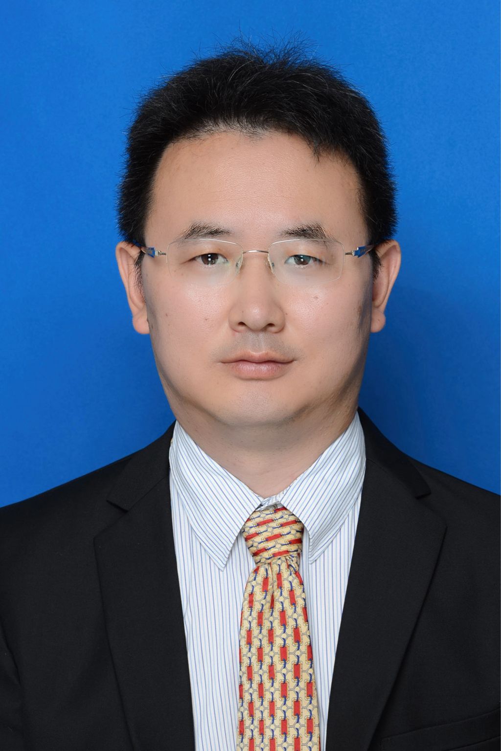 365英国上市集团