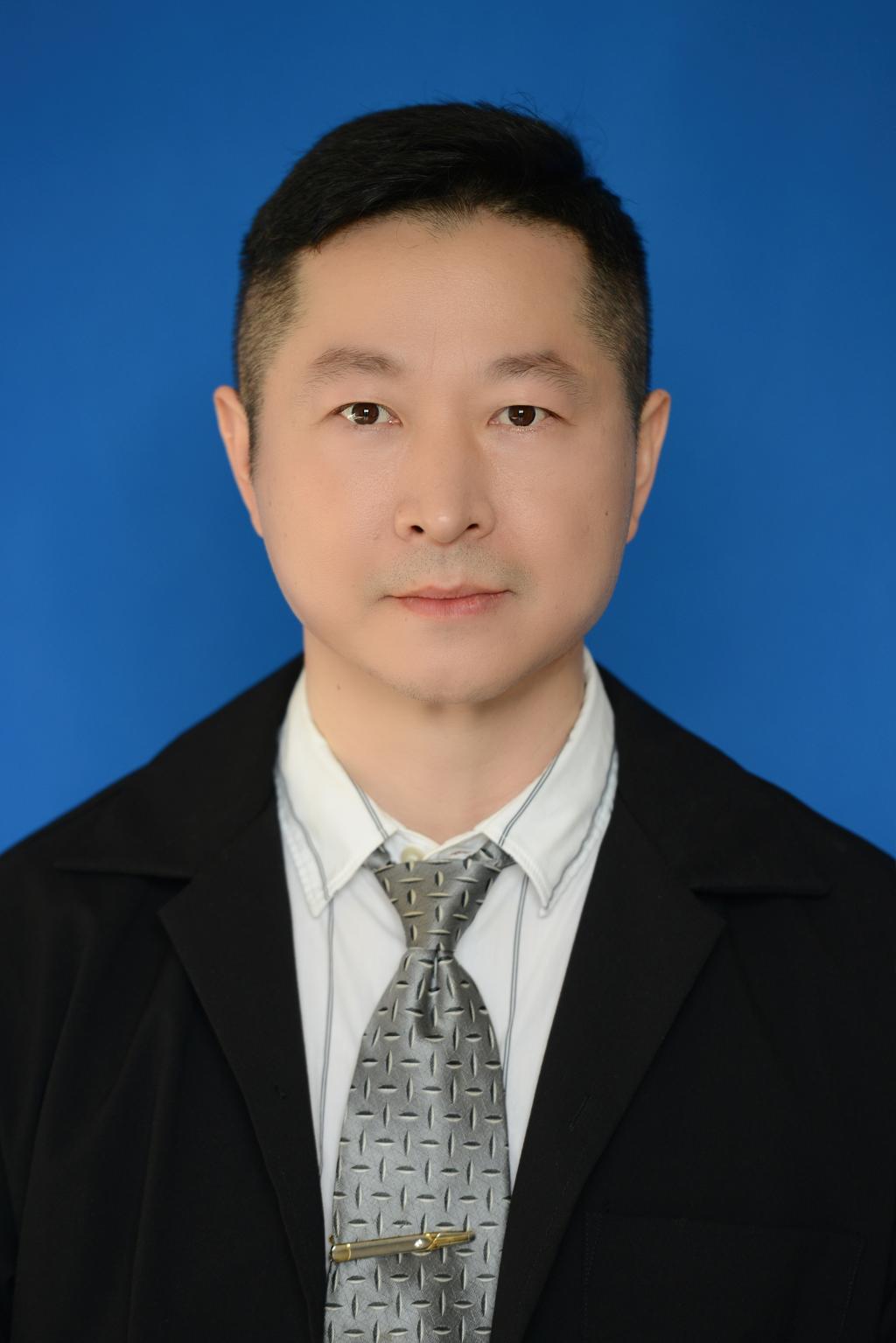 365英国上市集团